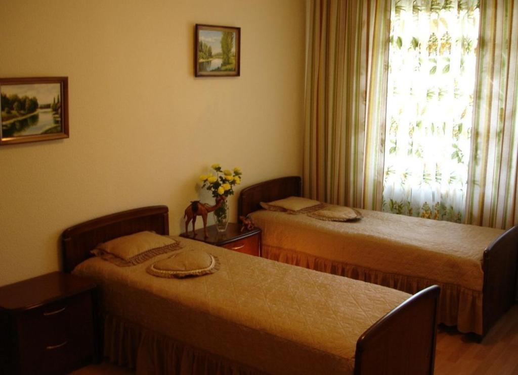 Sinay Hotel Poltava Rum bild