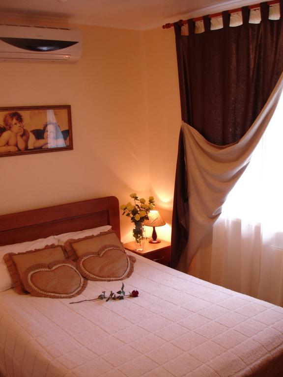 Sinay Hotel Poltava Exteriör bild